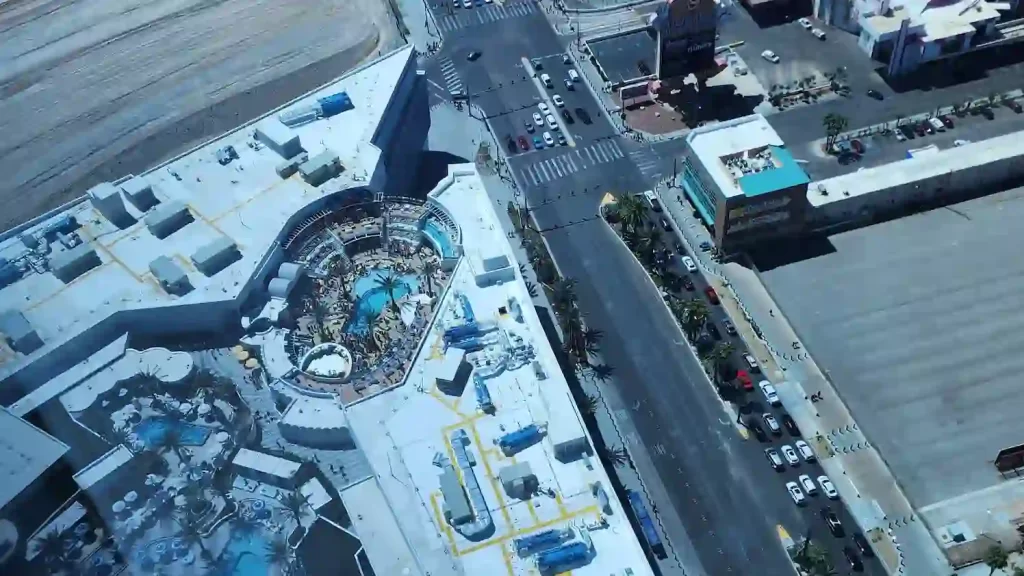 Strip view hotel Fontainebleau las vegas strip